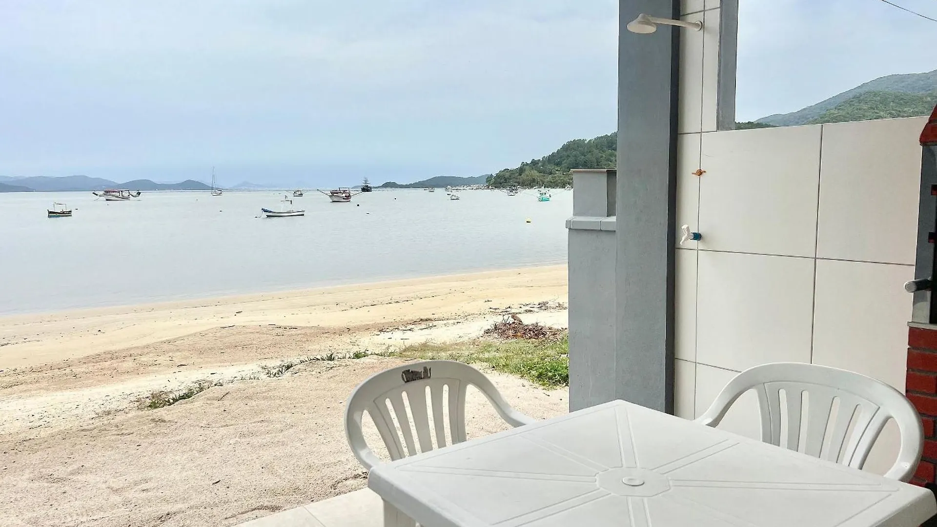 Pe Na Areia! Aconchegante Casa Frente Mar! Co02I Villa Governador Celso Ramos Brezilya